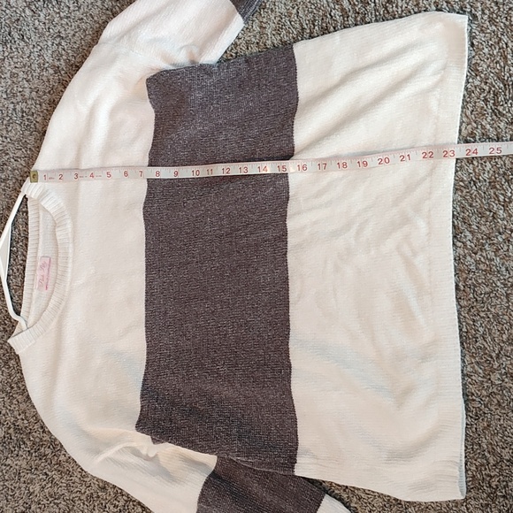 Pink Lily White and Gray Stripe Sweater Size Small - Picture 3 of 8